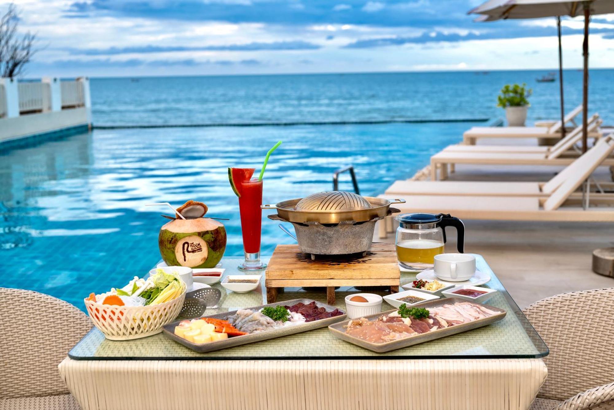 The Rock Hua Hin Beachfront Spa Resort Eksteriør bilde